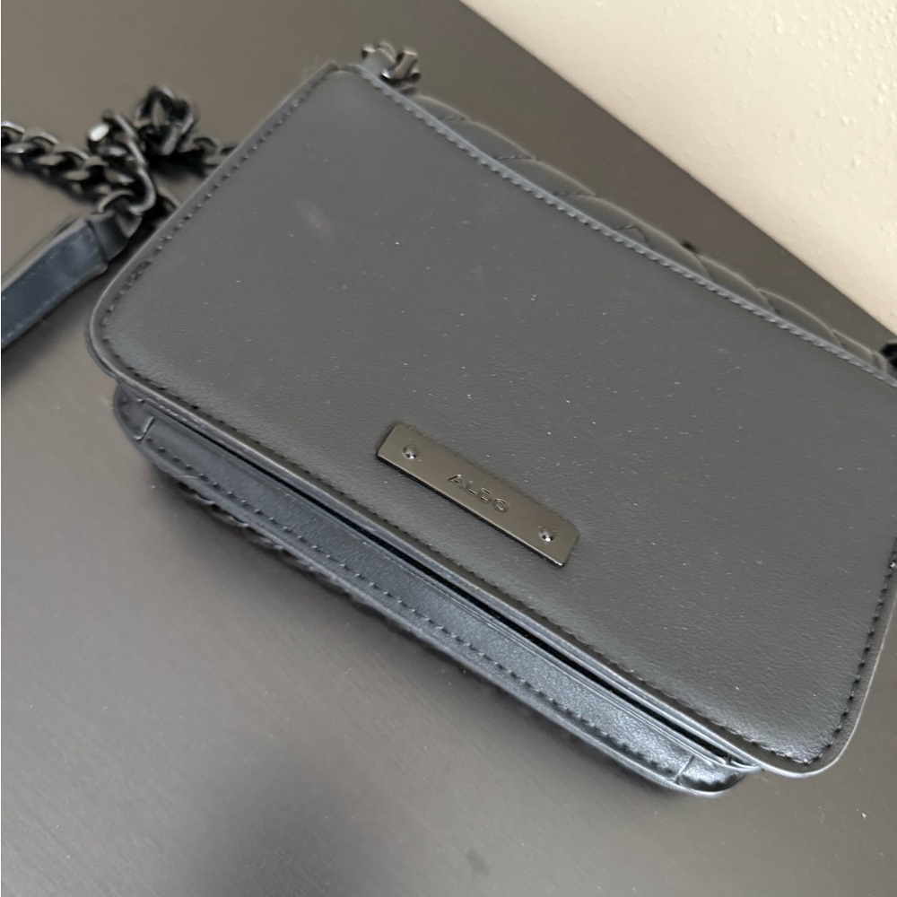 ALDO Black Quilted Chevron Crossbody Bag Matte Black Chain Strap - Picture 4 of 15